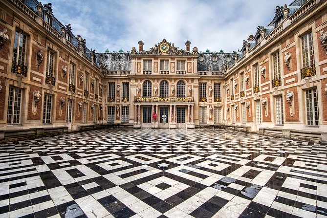 Versailles Domain Small-Group Guided Tour from Paris - From Paris: air-conditioned coach, and why it matters