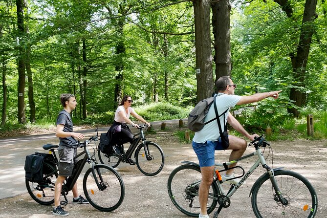 Versailles Full-Day Electric Bike Tour : Market, Picnic & Palace - Grand Trianon Outside Only, then Inside Petit Trianon