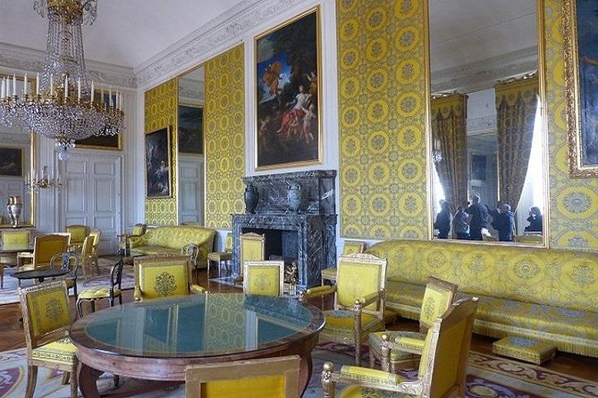 Versailles Guided Visit – Hotel Pickup, Meeting Point or None - Versailles Gardens: A Short Guided Window With Big Payoff