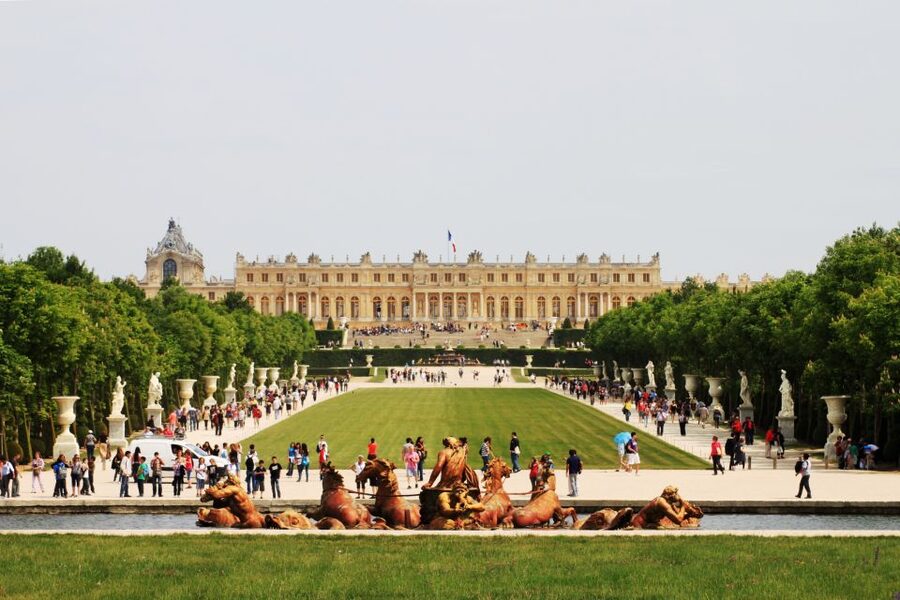 Versailles: Palace and Garden Bike Tour with Tickets - Why bike through Versailles instead of just walking