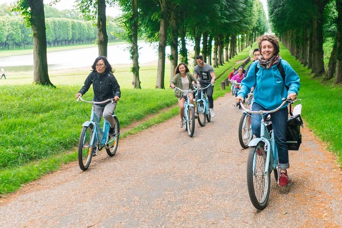 Versailles Palace Bike Tour with Market & Marie-Antoinette hamlet - A Small-Group Versailles Ride, Starting Near Gare Saint-Lazare