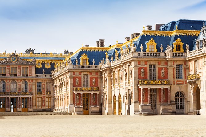 Versailles Palace & Gardens Guided Tour - Headsets, group size, and pacing in a crowd