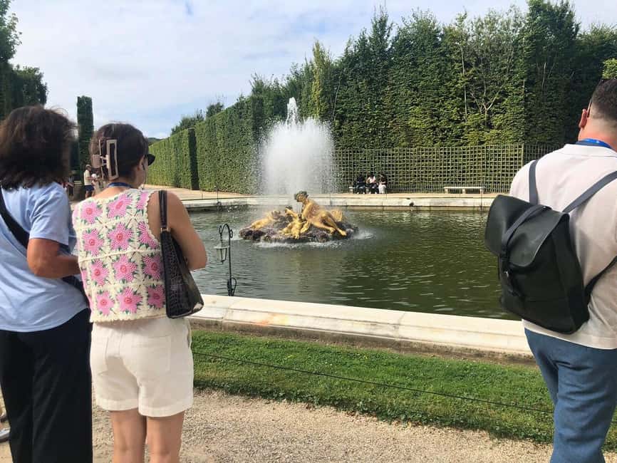 Versailles: Palace & Gardens Guided Tour with Entry Tickets - Coach Gallery: a smart self-guided add-on for Versailles detail lovers
