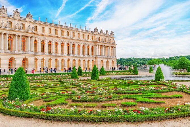 Versailles Palace Guided Tour & Gardens Option from Versailles - The Hall of Mirrors and Royal Chapel: Two Stops, Two Different Kinds of Wow