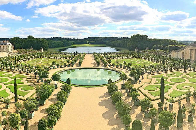 Versailles Palace & Marie-Antoinette's Estate Guided Tour - Lunch Near the Grand Canal: Included, Fixed, and Convenient