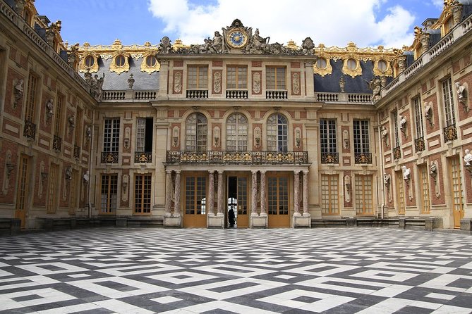 Versailles Palace & Marie-Antoinette's Estate Private Guided Tour with Lunch - Getting to Versailles from Paris without wasting half your day
