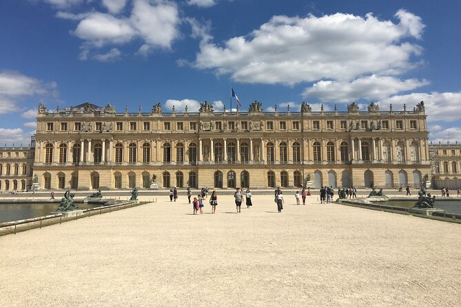 Versailles Palace Private Tailored Guided Tour With Hotel Pickup - Why the guide style makes or breaks Versailles