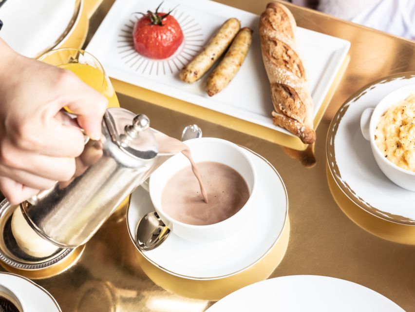 Versailles Palace Skip-the-Line Entrance and Breakfast - Ore Breakfast at the Pavillon Dufour: The Calm Start