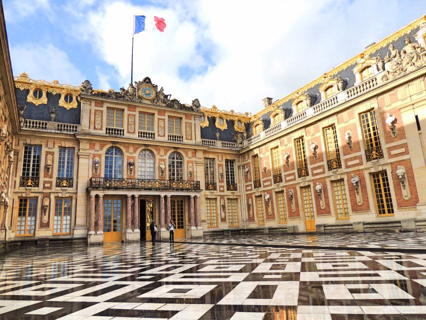 Versailles: Skip-the-Line Guided Palace Tour and Full Access - Meeting Point at the Sun King Statue, and How to Not Lose Your Slot