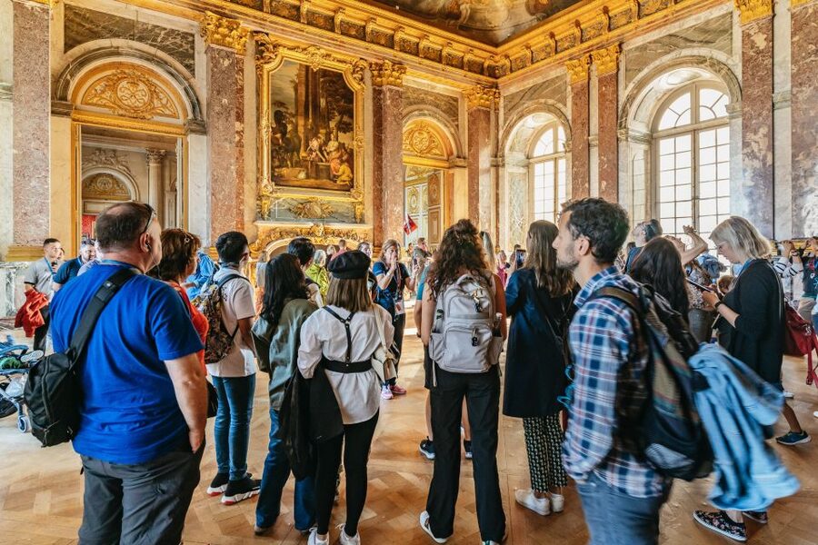 Versailles: Skip-the-Line Tour of Palace with Gardens Access - Where You Meet the Group and How Priority Entry Actually Helps