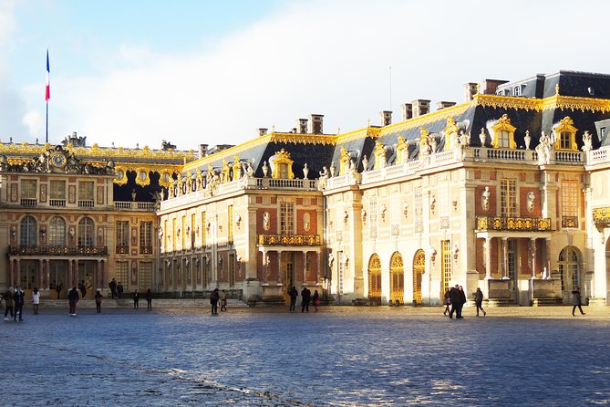 Versailles Small Group Guided Tour with Tranportation from Paris - Timing and pacing: fitting Versailles into a half day