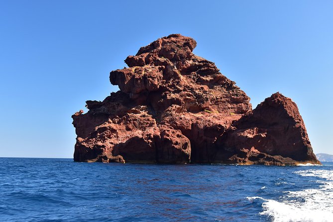 Visit Scandola, the creeks of Piana by boat - Gargalo and the Genoese Tower: The UNESCO Starter Scene