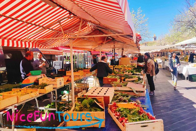 ★ Walking Tour of Old Nice and Castle Hill - Cours Saleya flower market and homemade pissaladière