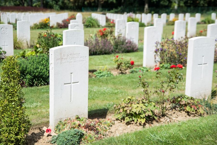 WWI Somme Battlefields Day Trip from Paris - Beaumont-Hamel Newfoundland Memorial: trenches you can walk